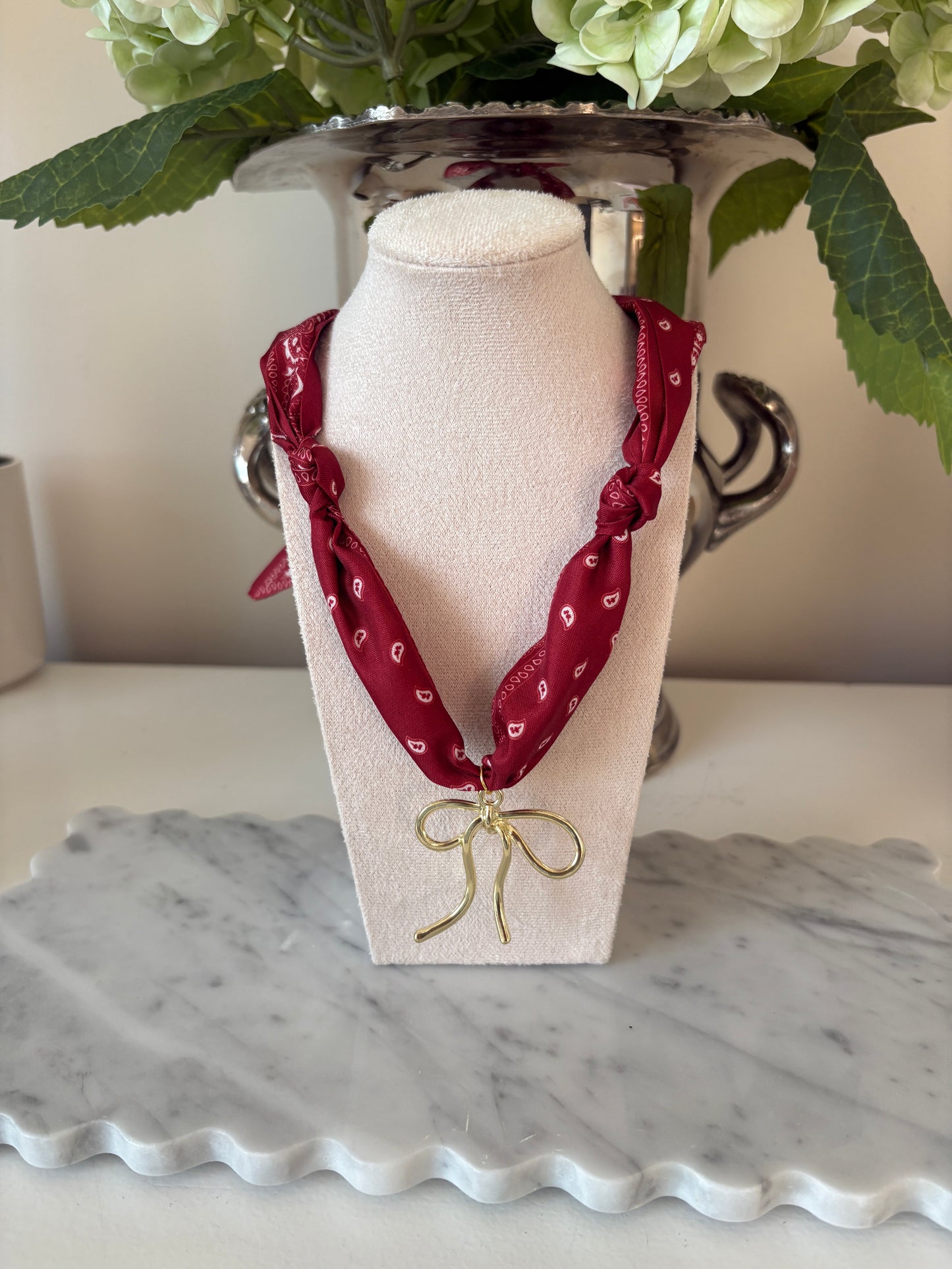 Feelin' Festive Scarf Necklace