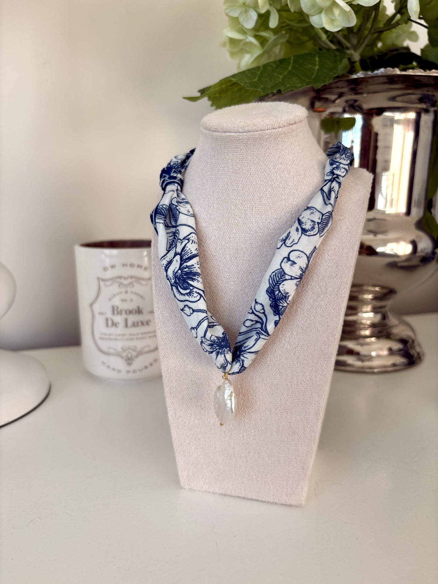 Pearly Blues Scarf Necklace - Navy Floral