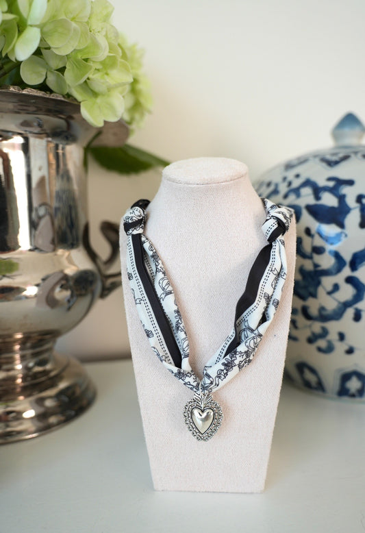 B&W Chic Scarf Necklace